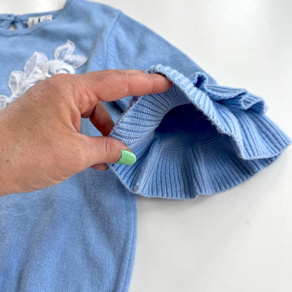 Janie and Jack Blue Floral Detail Girls Ruffle Sleeve Sweater Size 8 READ - Picture 5 of 11